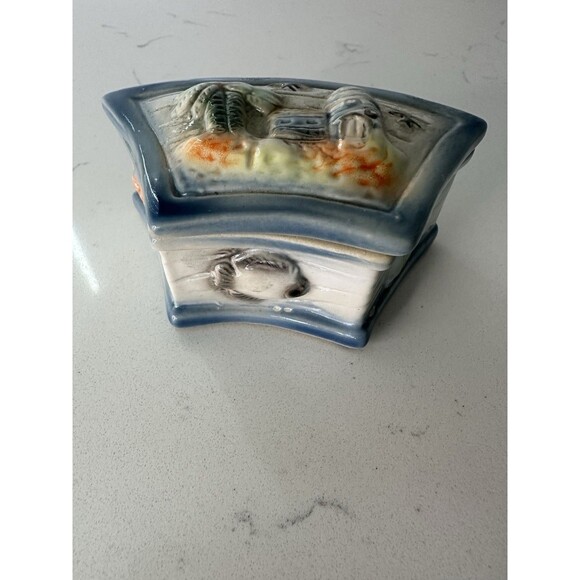Vintage Ceramic Trinket Box Coastal Scene Palm Tree & Lighthouse Cottage - Picture 1 of 8